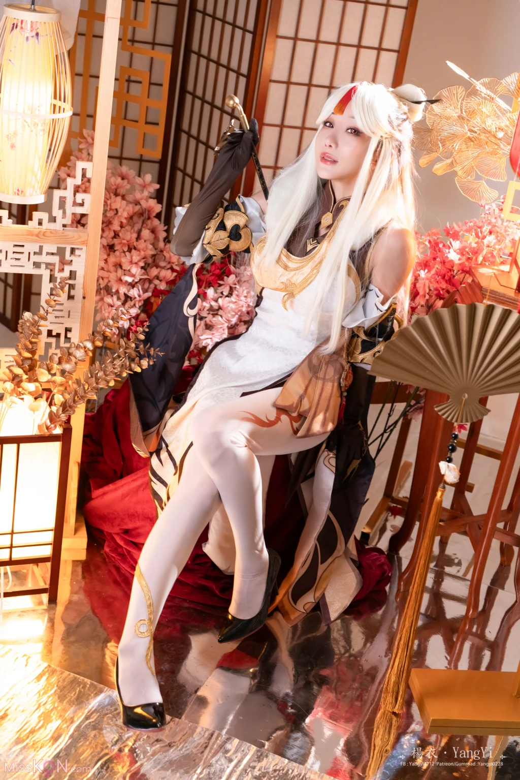 Coser@楊衣Yangyi: 凝光 (58 photos)