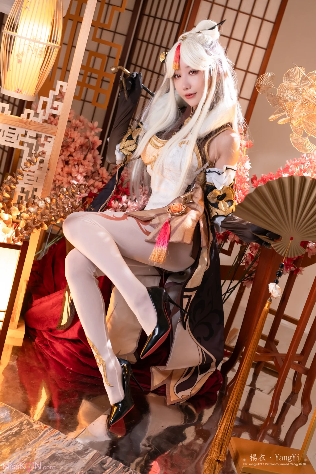 Coser@楊衣Yangyi: 凝光 (58 photos)