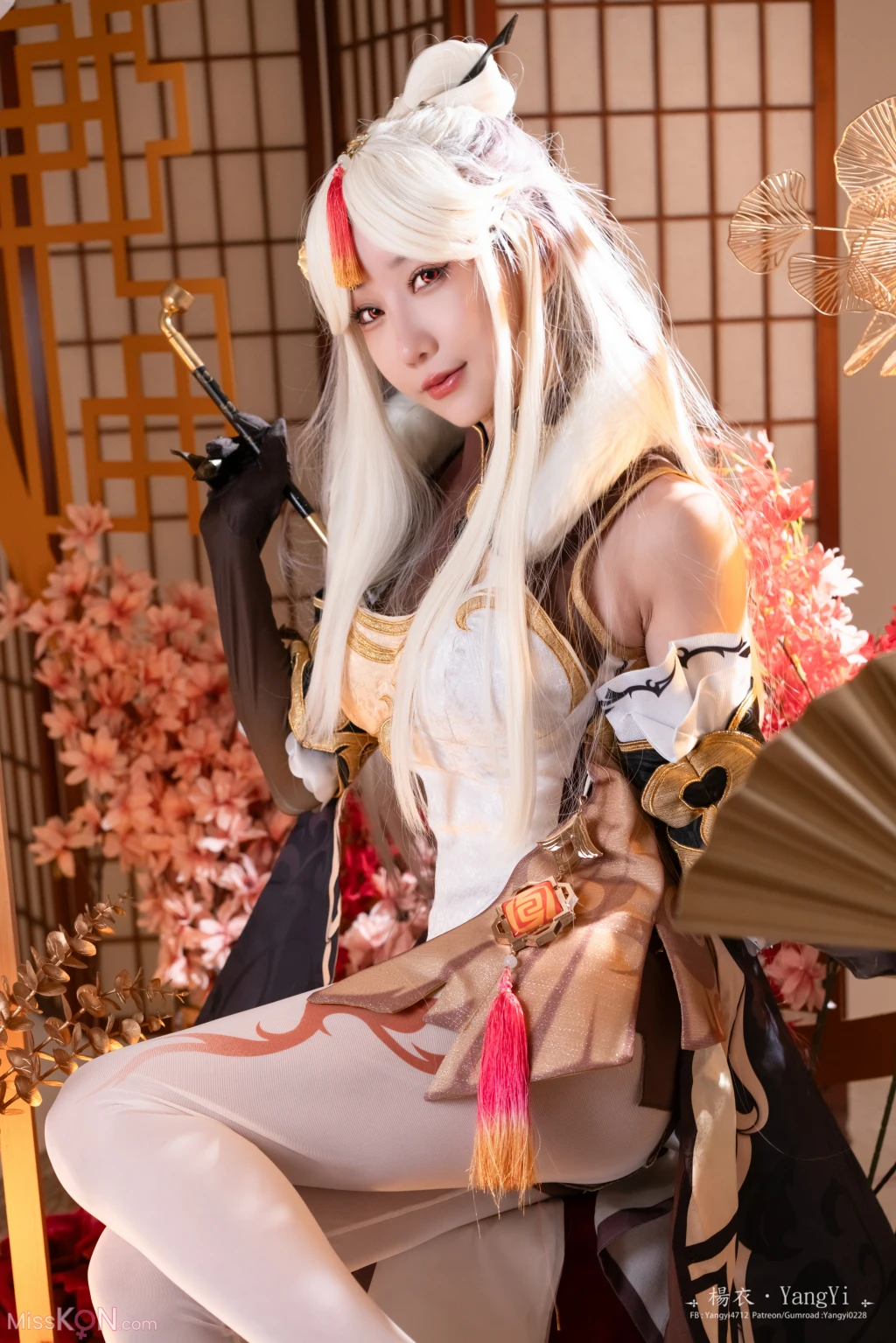Coser@楊衣Yangyi: 凝光 (58 photos)