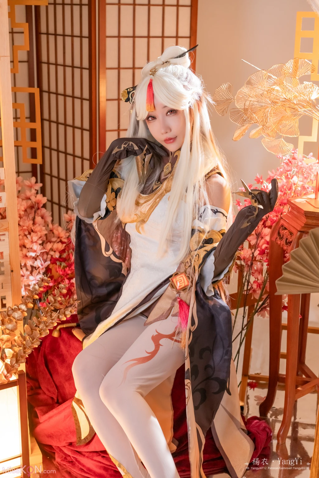 Coser@楊衣Yangyi: 凝光 (58 photos)