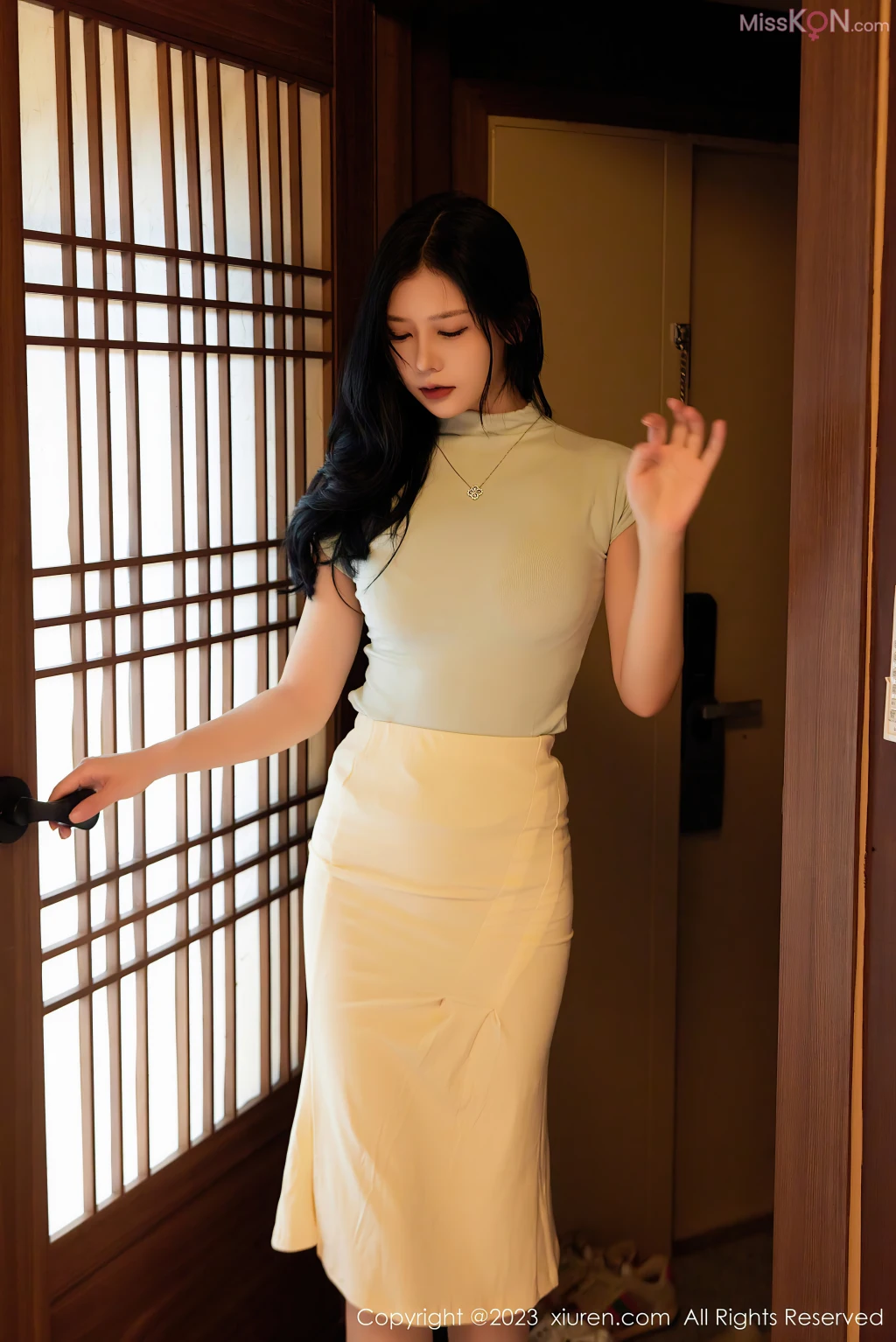 XIUREN No.7525 – 7534 (723 photos)