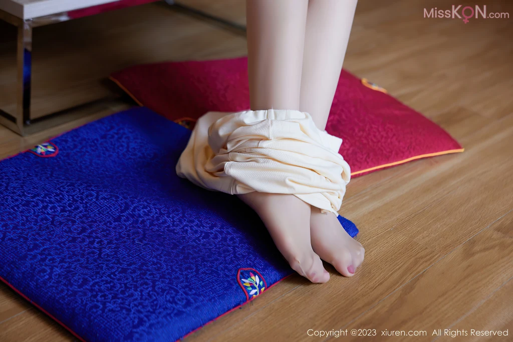 XIUREN No.7525 – 7534 (723 photos)