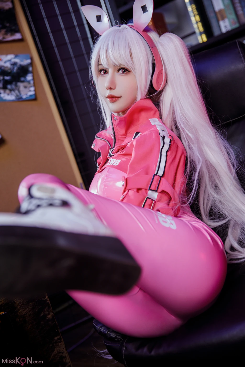 Coser@仙女月: NIKKE胜利女神 爱丽丝 (22 photos)