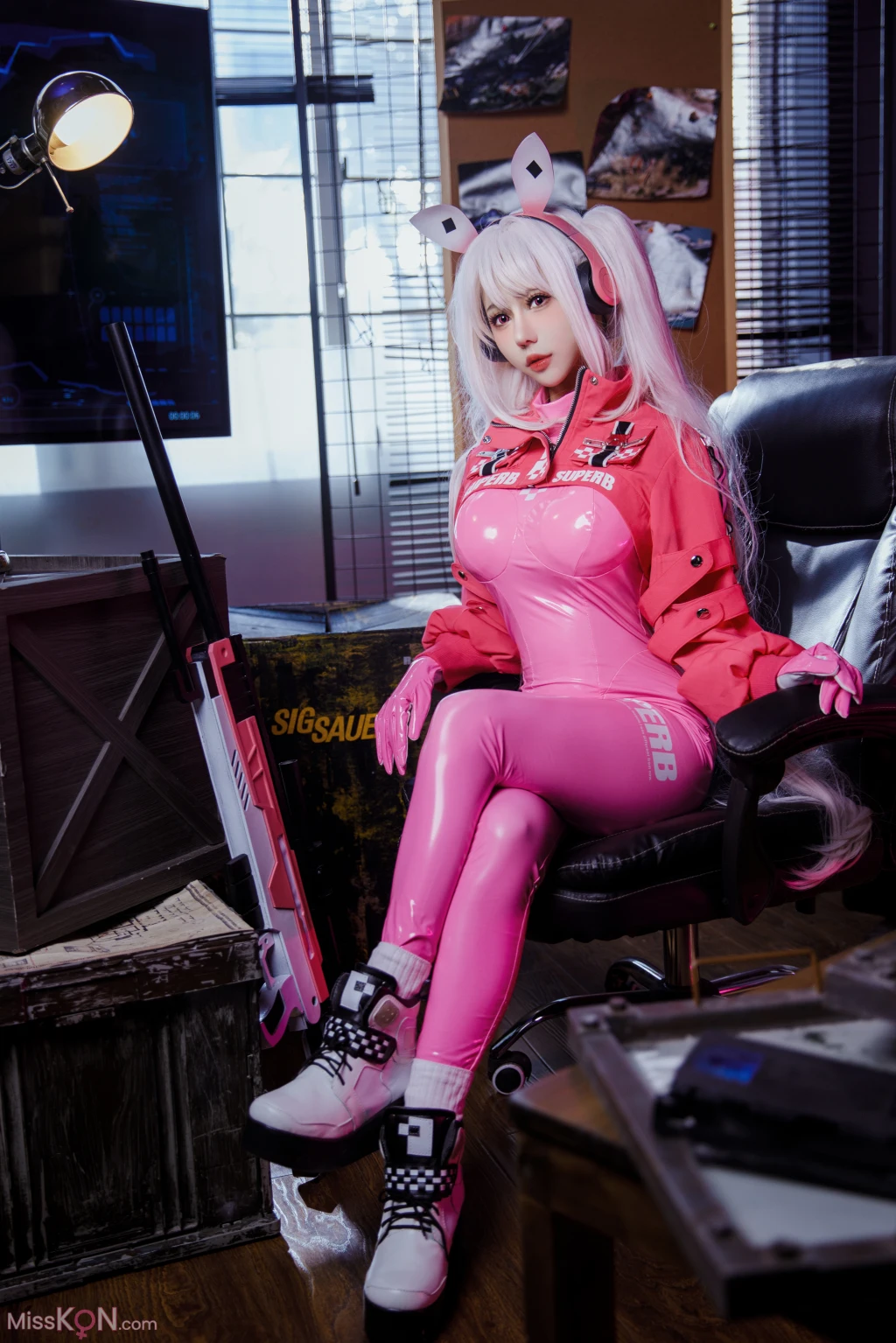 Coser@仙女月: NIKKE胜利女神 爱丽丝 (22 photos)
