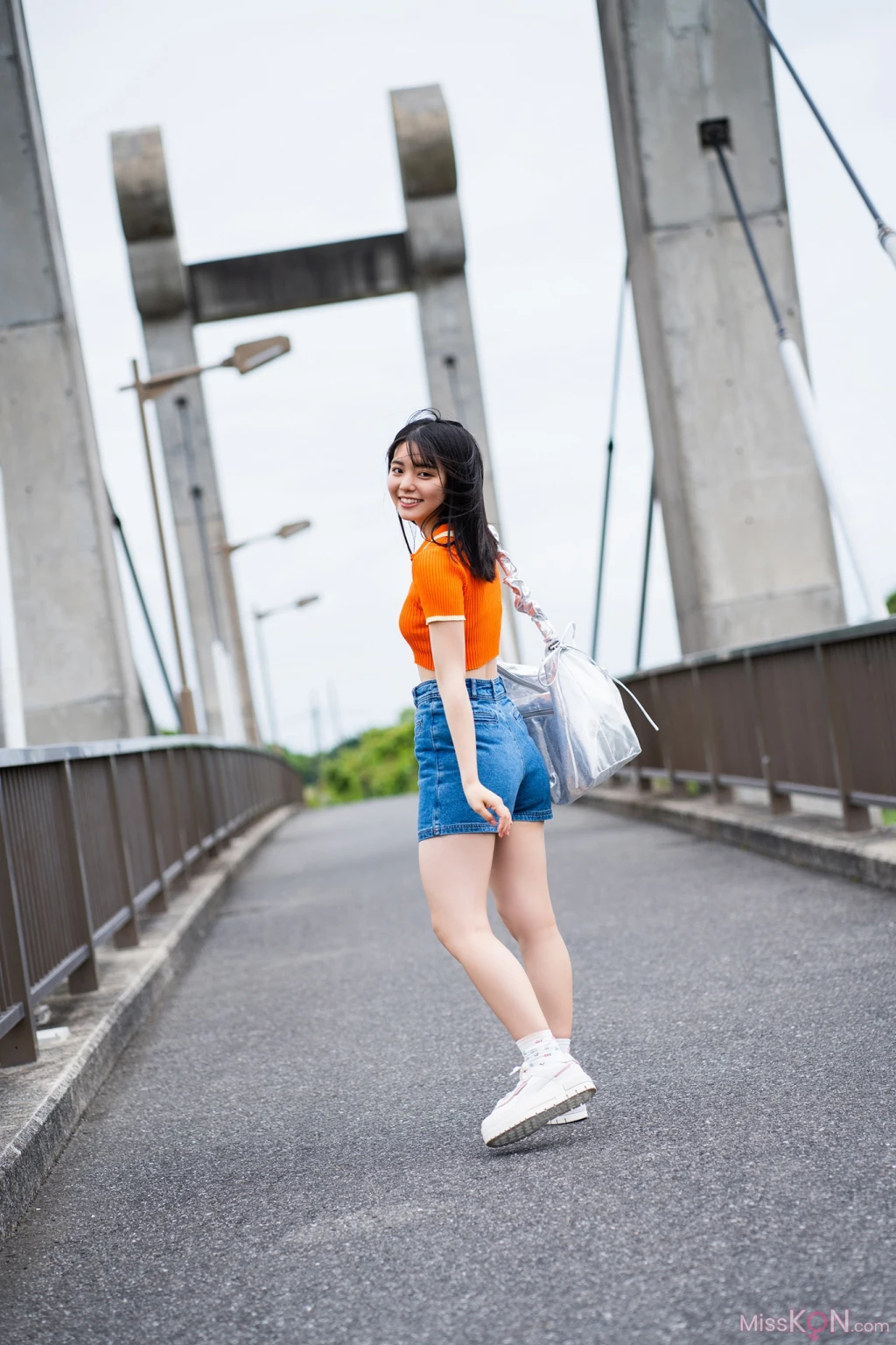 [JP] Matsushima Kanon (松島かのん): 夏の光 、はじけて 週刊現代デジタル写真集 (124 photos) – Page 9