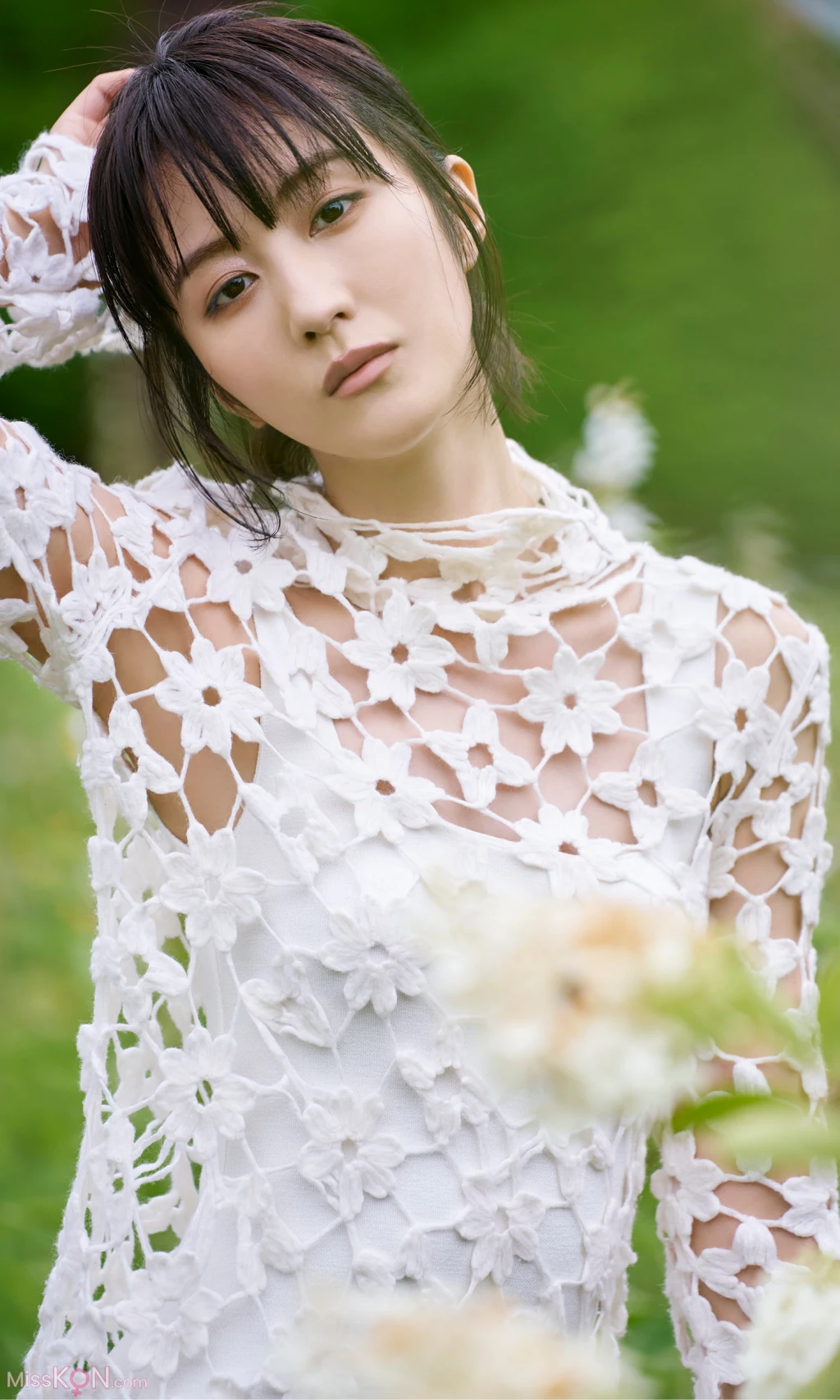 [JP] Mizuho Habu (土生瑞穂): 写真集「New World」 (週プレ PHOTO BOOK) (94 photos)