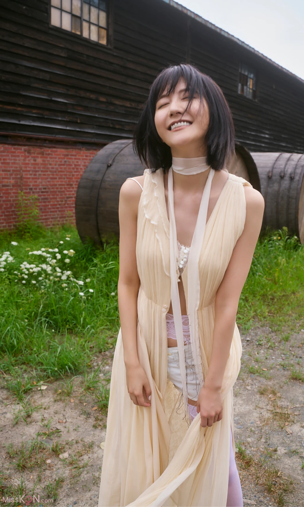 [JP] Mizuho Habu (土生瑞穂): 写真集「New World」 (週プレ PHOTO BOOK) (94 photos) – Page 8