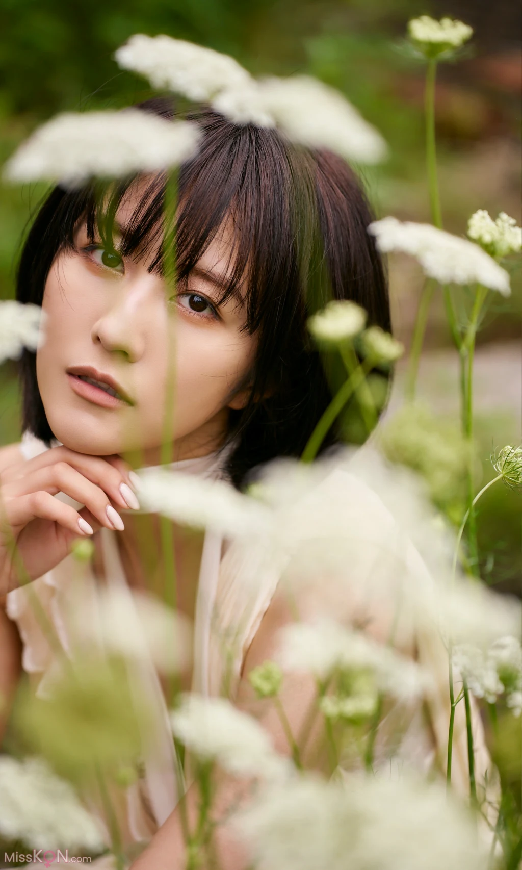[JP] Mizuho Habu (土生瑞穂): 写真集「New World」 (週プレ PHOTO BOOK) (94 photos) – Page 8