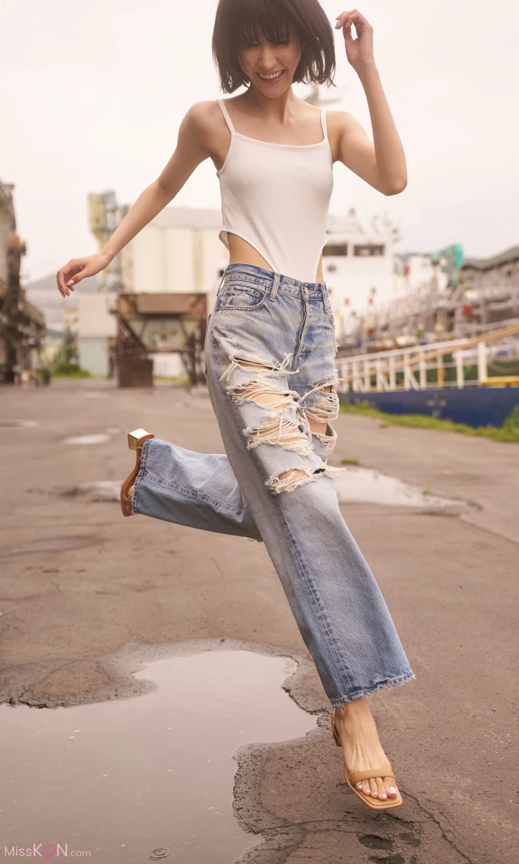 [JP] Mizuho Habu (土生瑞穂): 写真集「New World」 (週プレ PHOTO BOOK) (94 photos) – Page 9