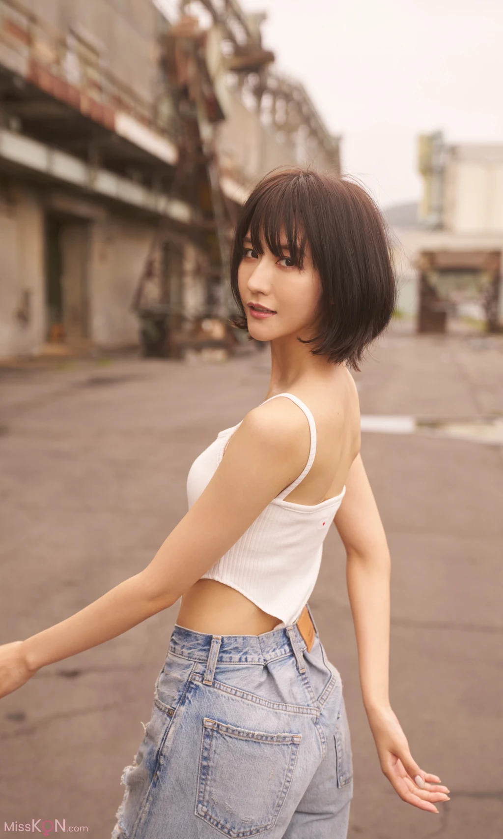[JP] Mizuho Habu (土生瑞穂): 写真集「New World」 (週プレ PHOTO BOOK) (94 photos) – Page 9