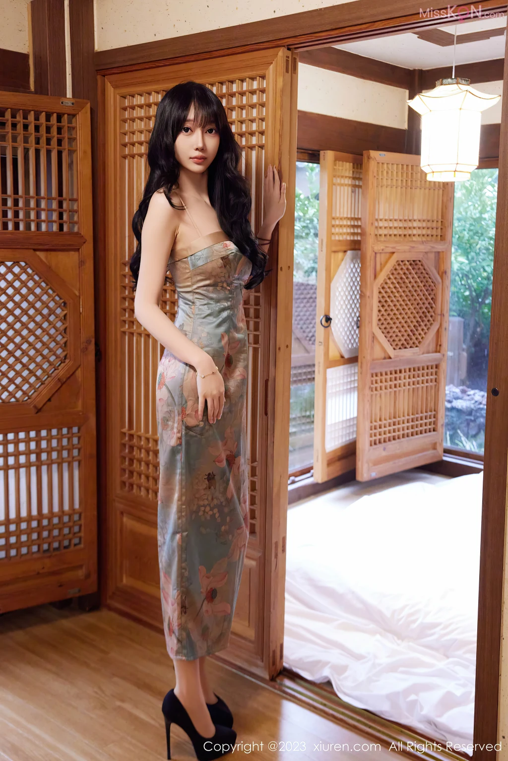 XIUREN No.7535 – 7544 (814 photos)