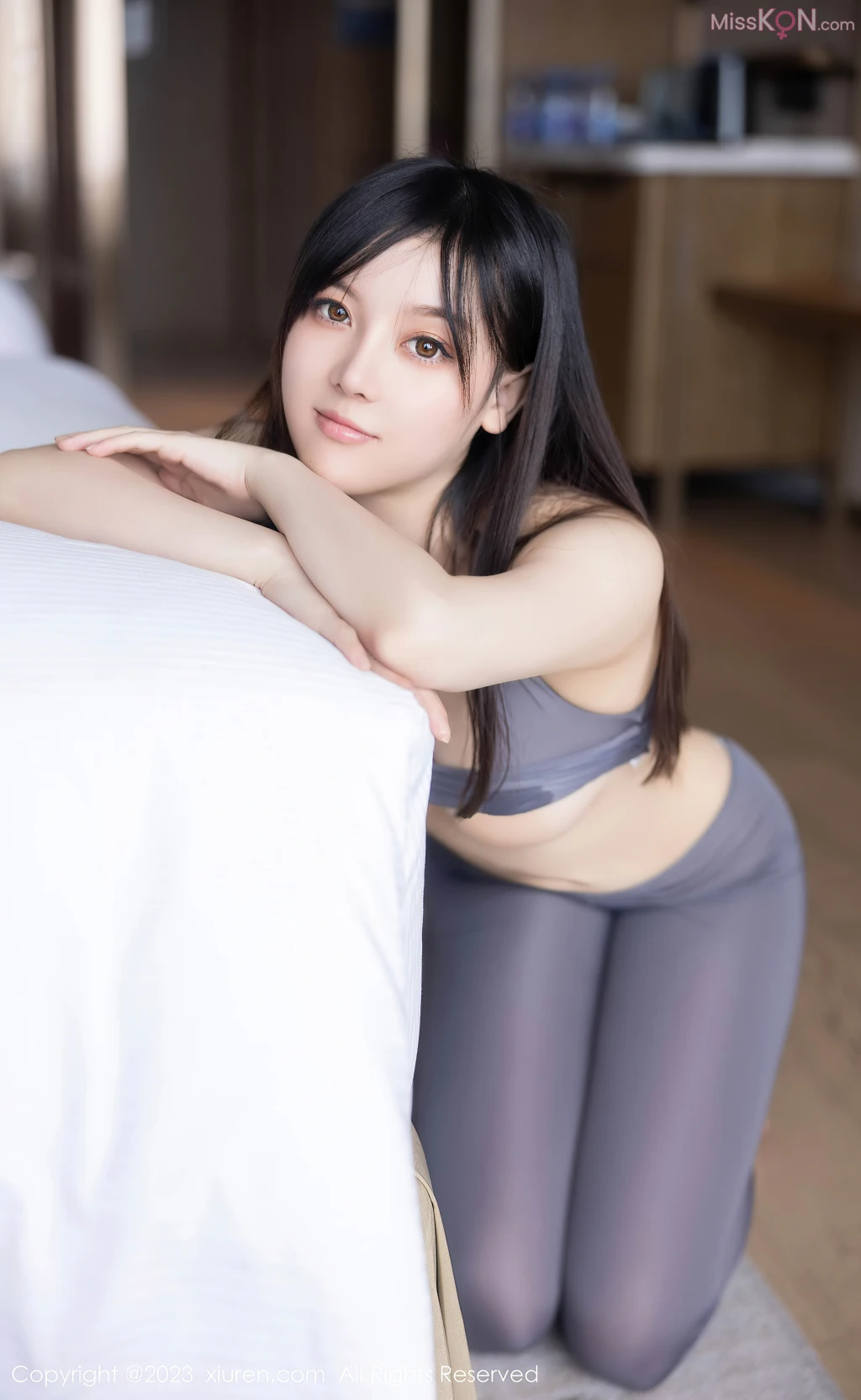 XIUREN No.7535 – 7544 (814 photos)