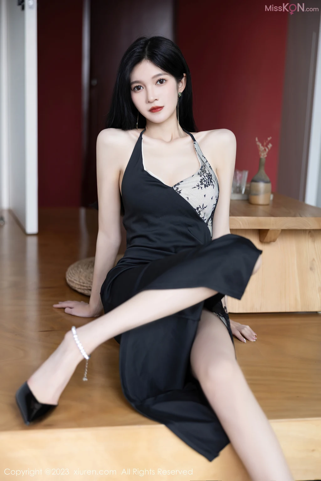 XIUREN No.7555 – 7564 (784 photos)