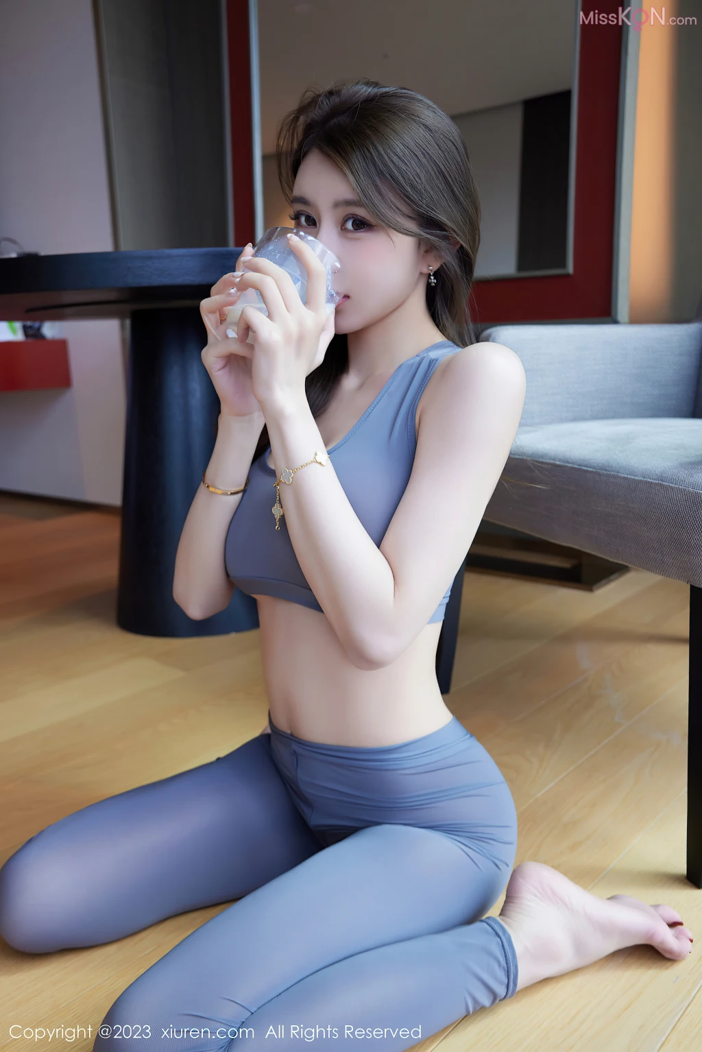 XIUREN No.7555 – 7564 (784 photos)