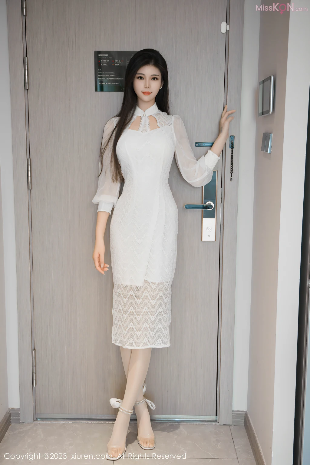 XIUREN No.7555 – 7564 (784 photos)