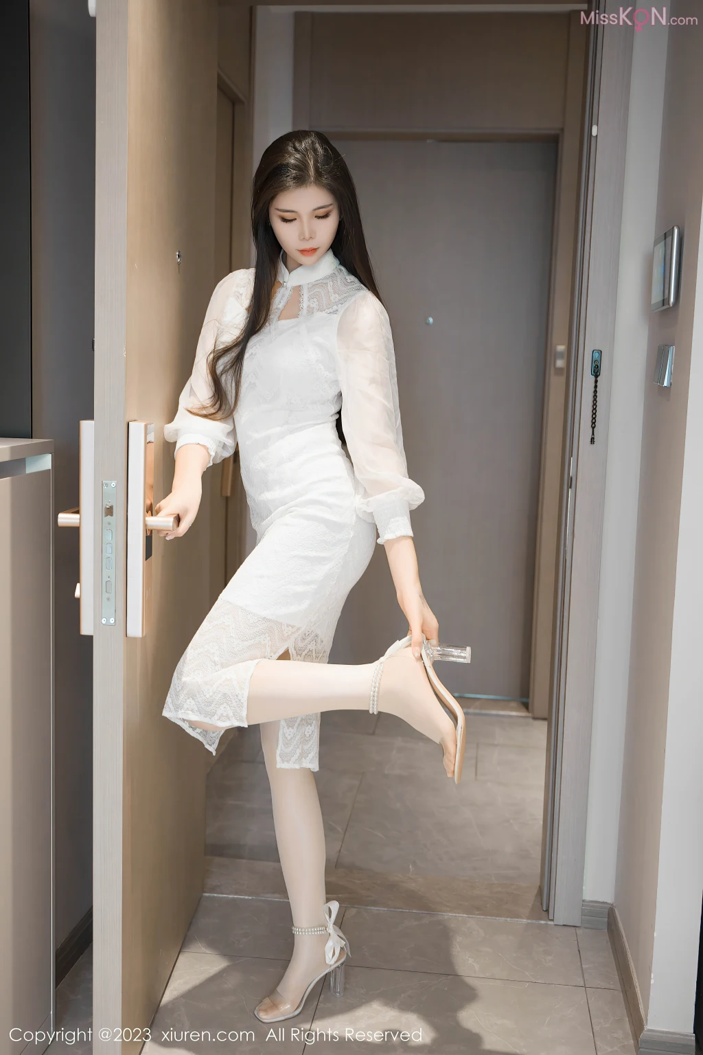 XIUREN No.7555 – 7564 (784 photos)