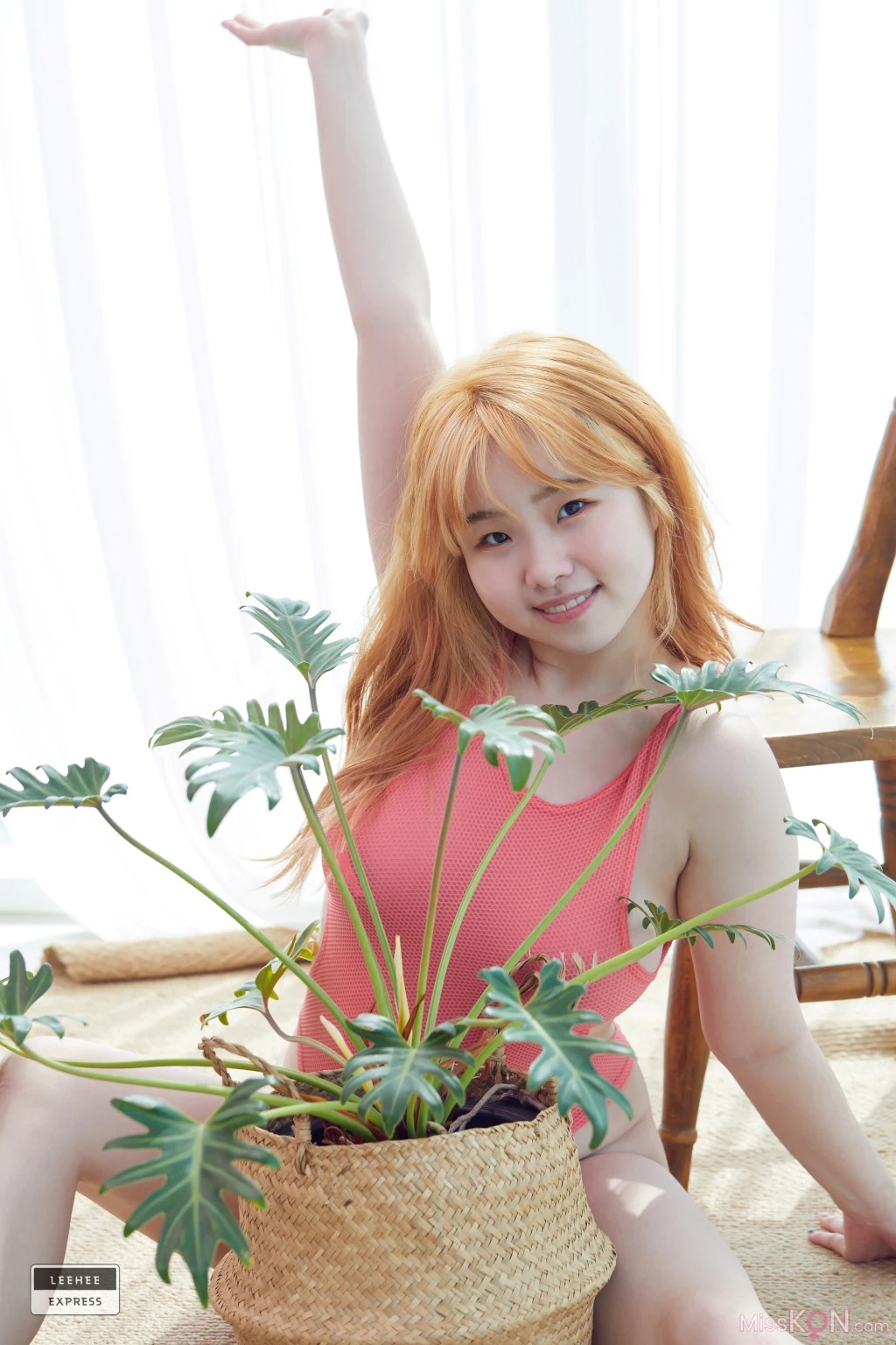 [LE] LEDG-021: Merry (44 photos)