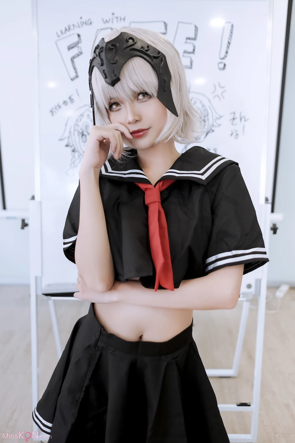 Coser@Azami: 黑贞德 Seifuku (14 photos)