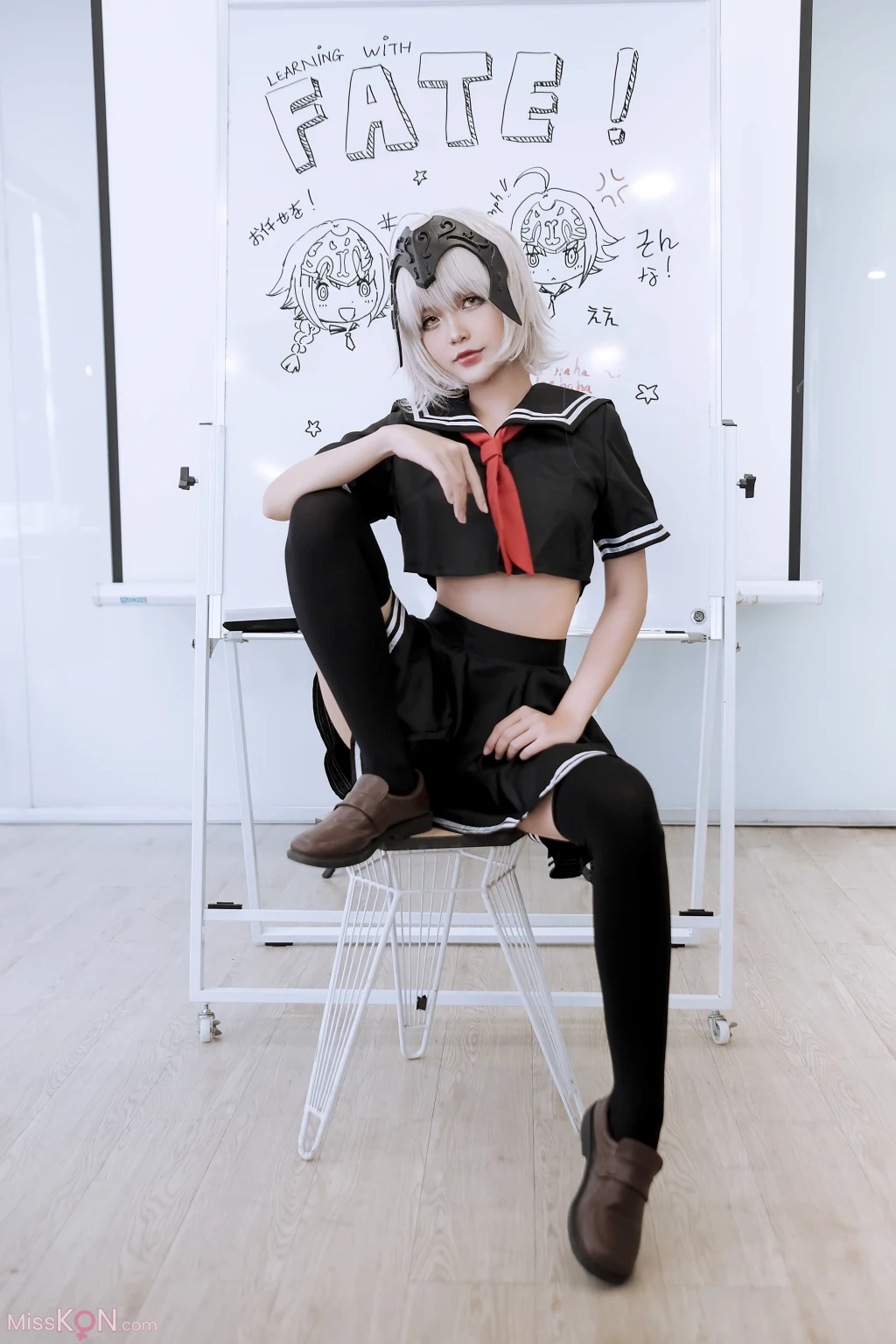 Coser@Azami: 黑贞德 Seifuku (14 photos)
