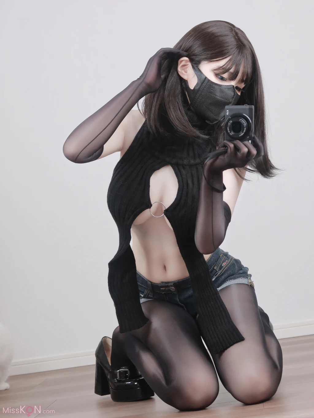 Coser@幼愛Youmeko: 毛衣姐姐 (19 photos)