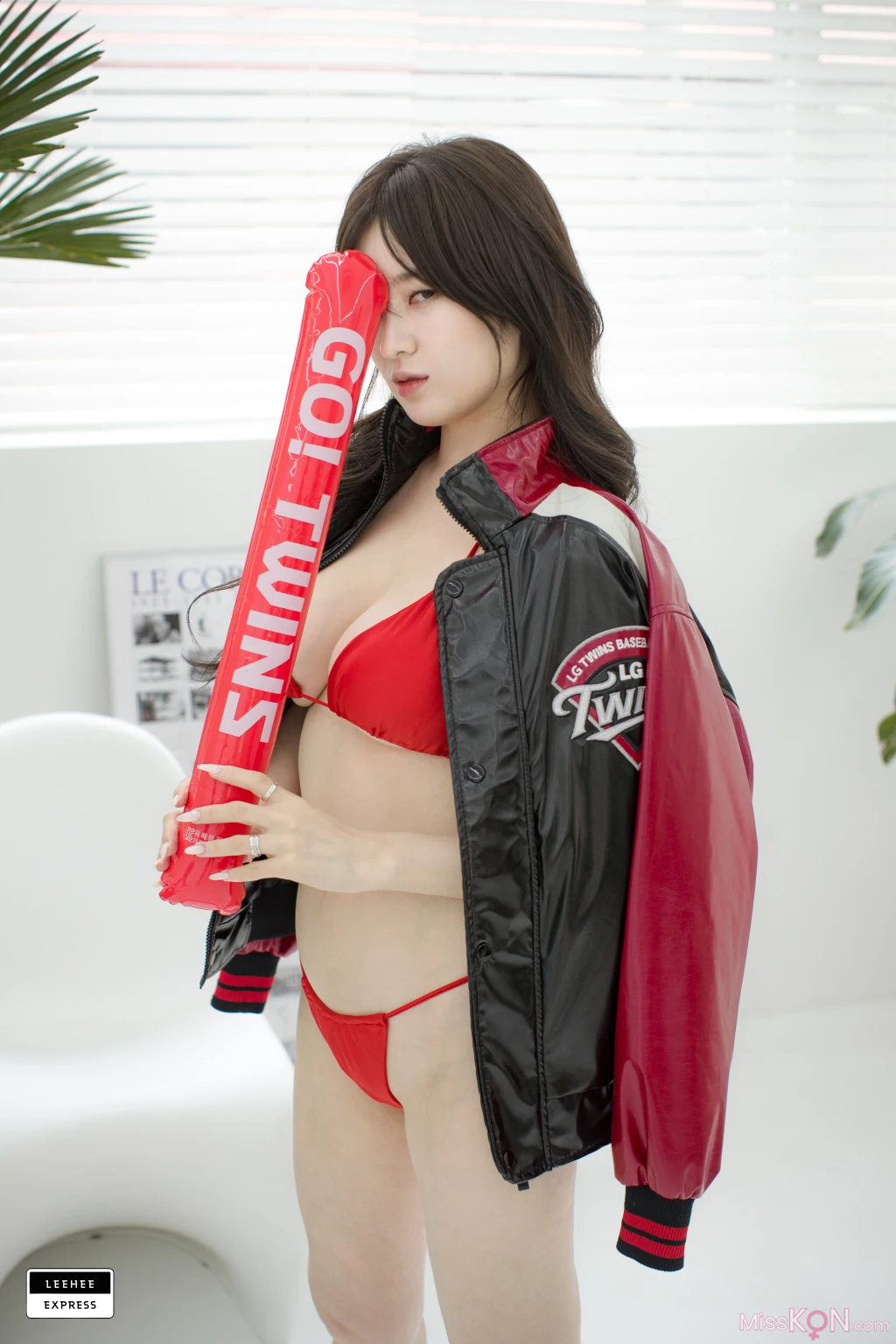 [LE] LERB-009: Woo (42 photos)