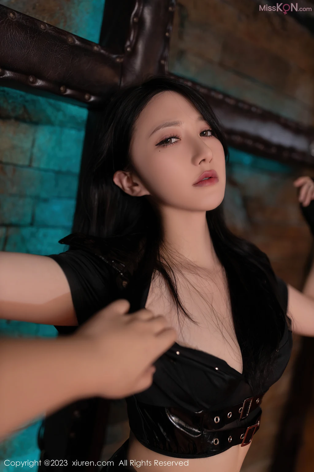 XIUREN No.7575 – 7584 (830 photos)