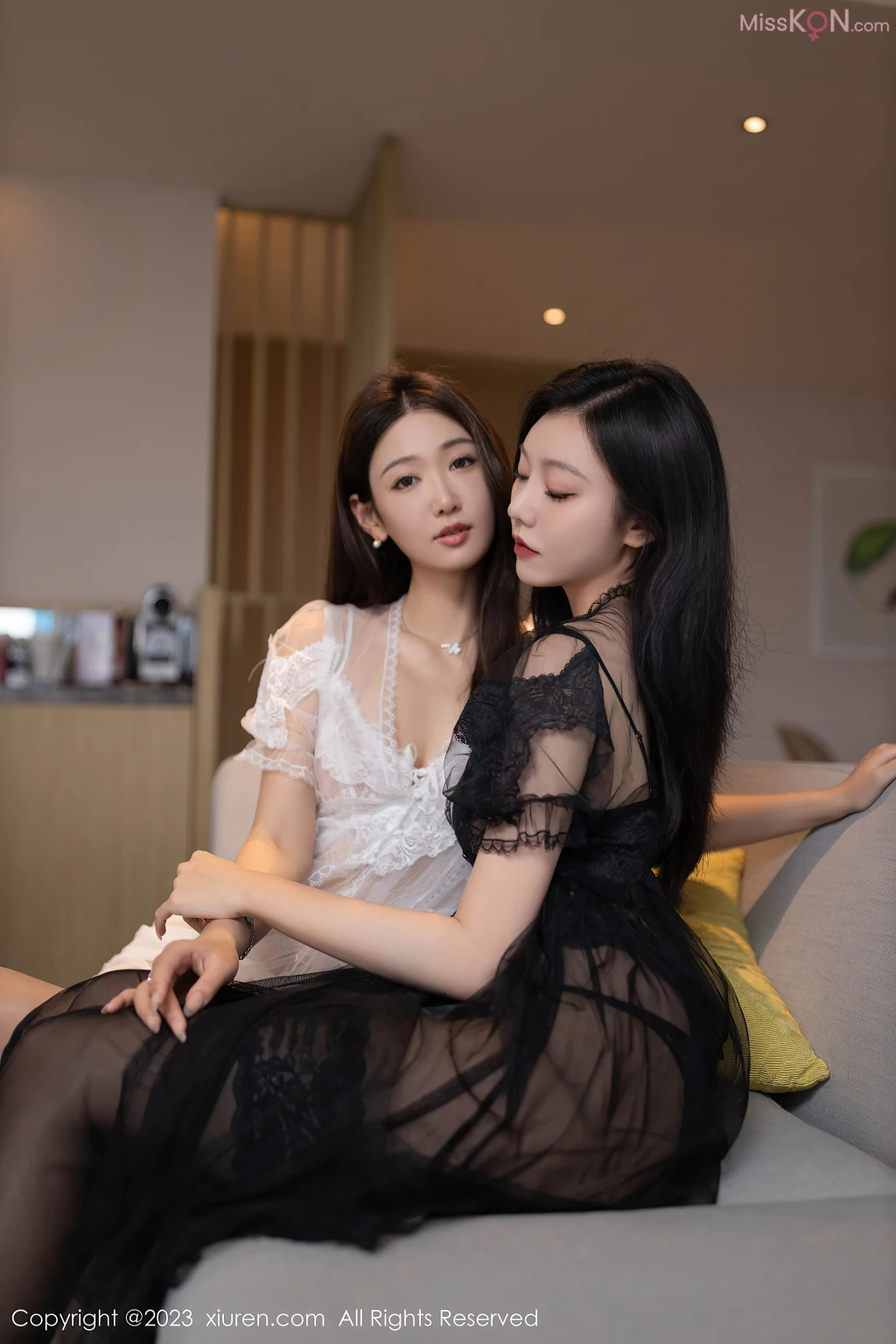 XIUREN No.7575 – 7584 (830 photos)
