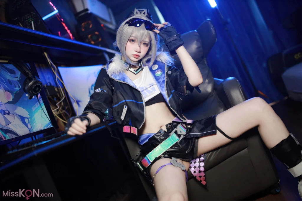 Coser@疯猫ss: 银狼 (37 photos)