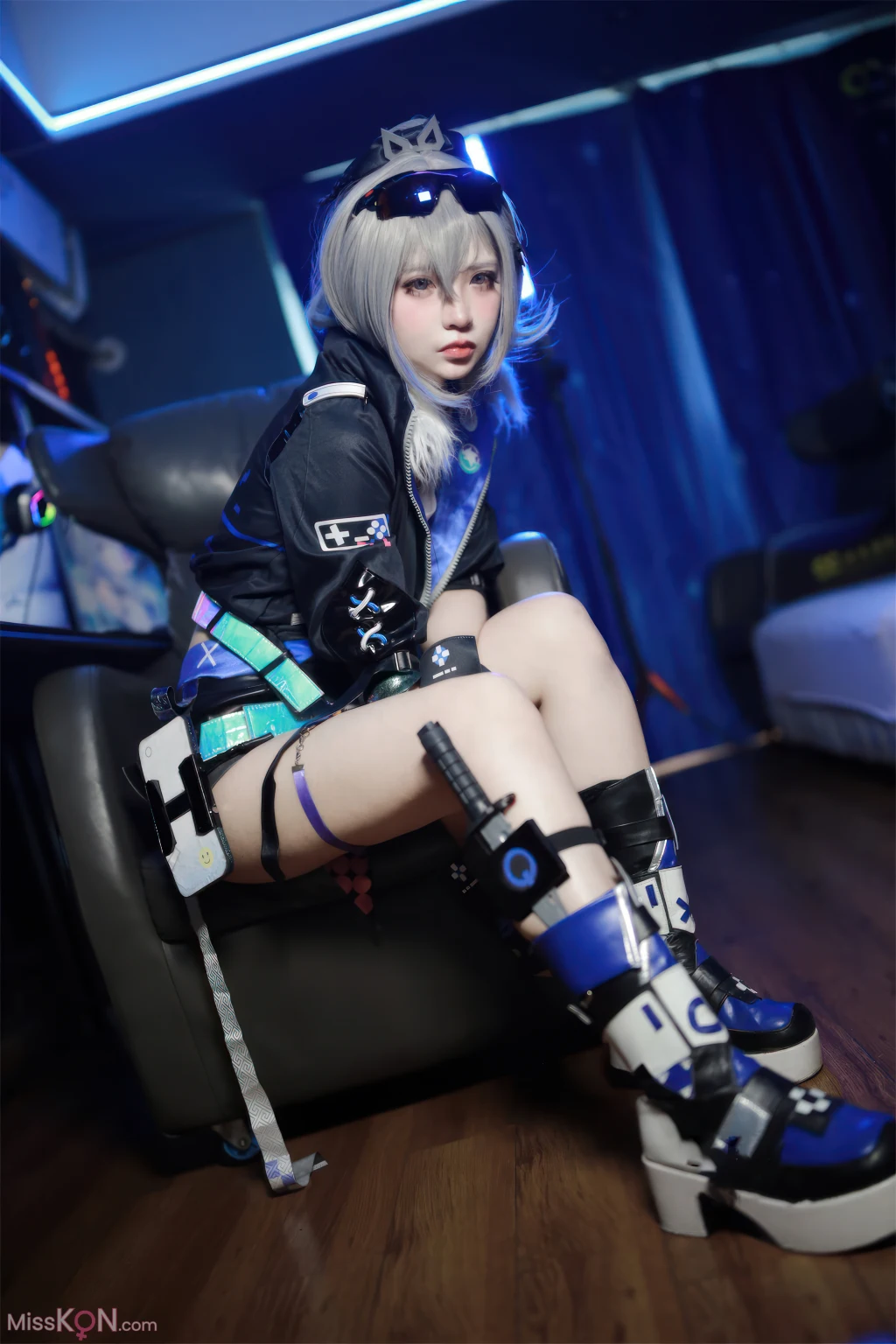 Coser@疯猫ss: 银狼 (37 photos)