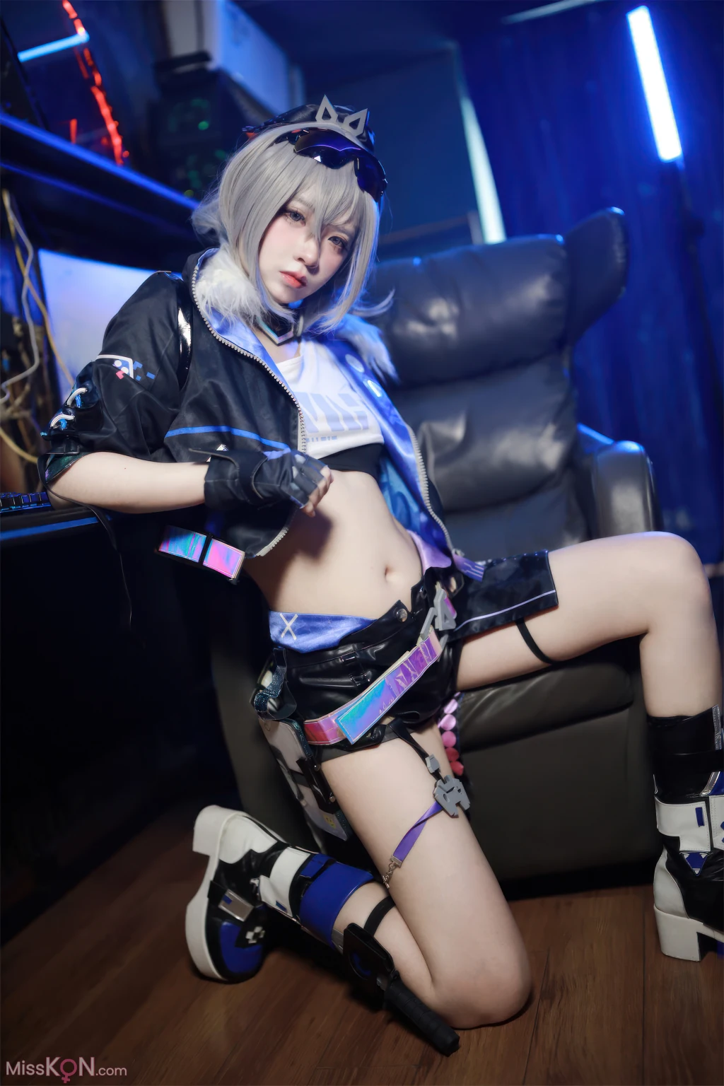 Coser@疯猫ss: 银狼 (37 photos)