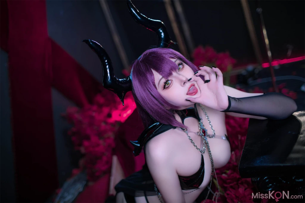 Coser@Natsuko夏夏子: 碧蓝航线 德文郡魅魔 (90 photos)