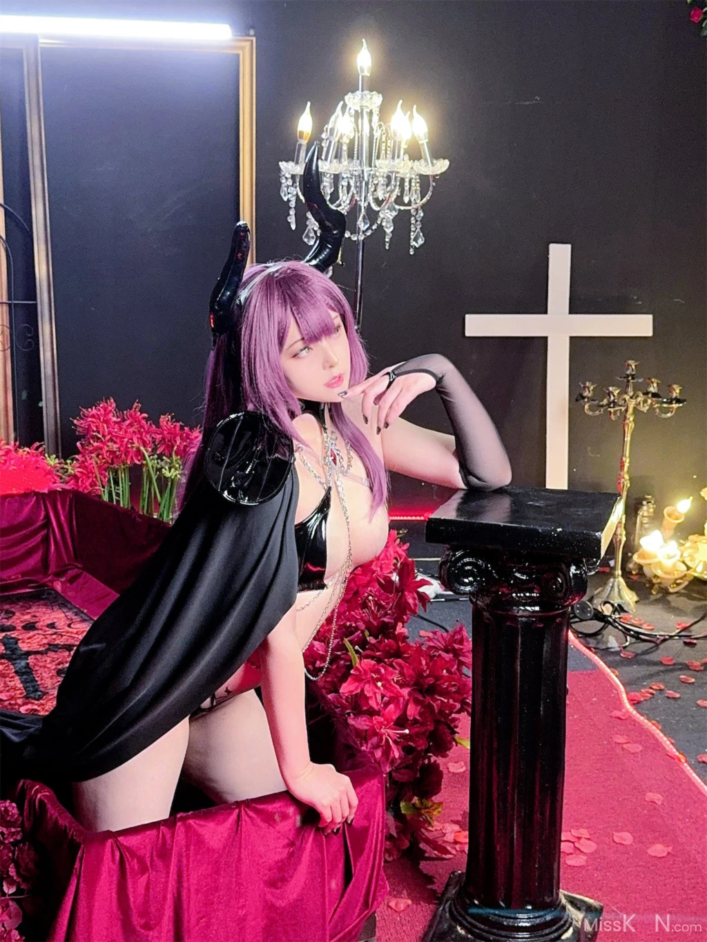 Coser@Natsuko夏夏子: 碧蓝航线 德文郡魅魔 (90 photos)