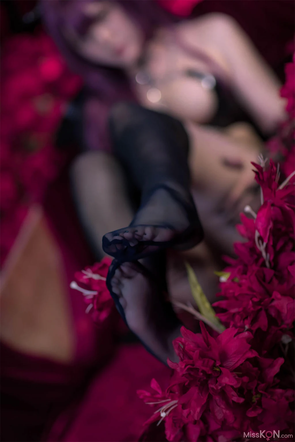 Coser@Natsuko夏夏子: 碧蓝航线 德文郡魅魔 (90 photos)
