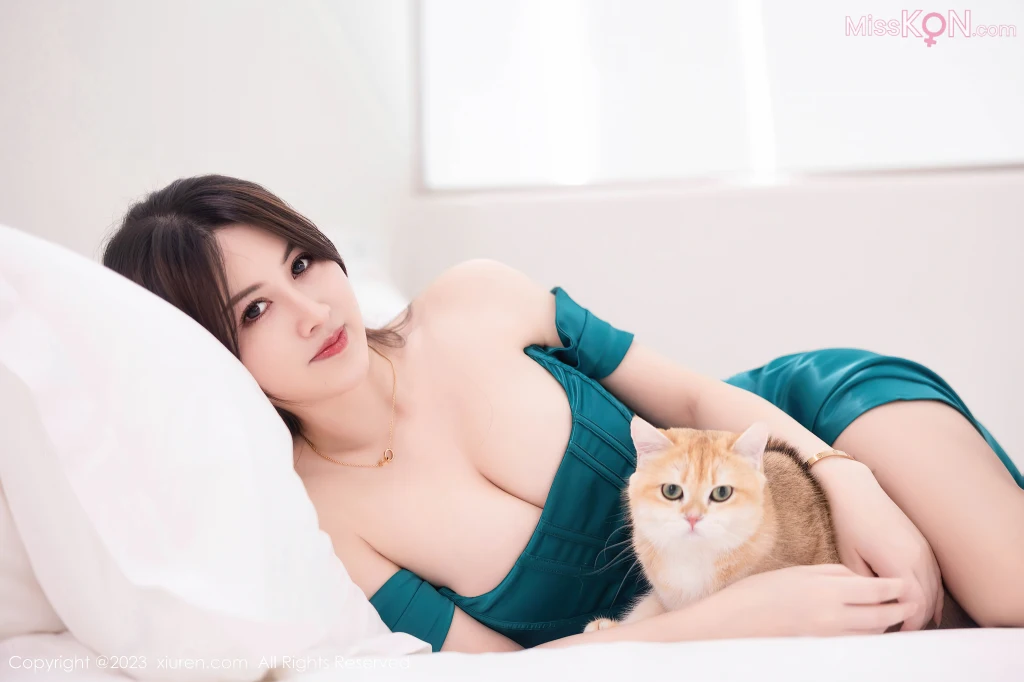 XIUREN No.7585 – 7594 (787 photos)