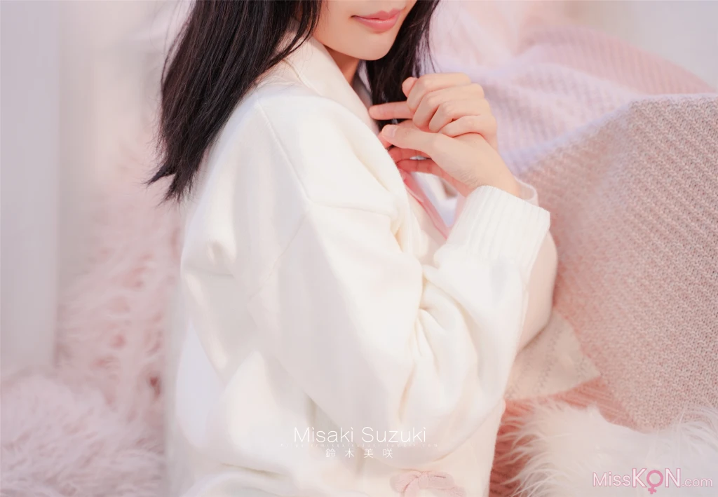 Coser@铃木美咲 (Misaki Suzuki): 白丝JK (50 photos )