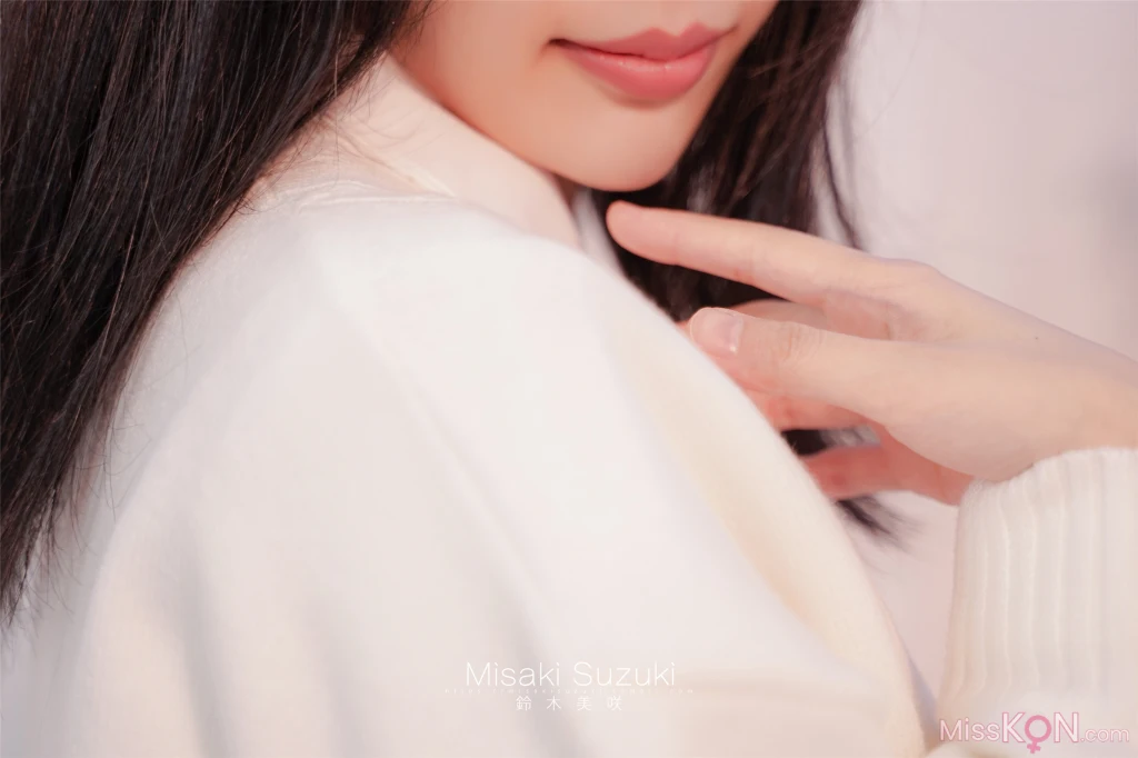 Coser@铃木美咲 (Misaki Suzuki): 白丝JK (50 photos )