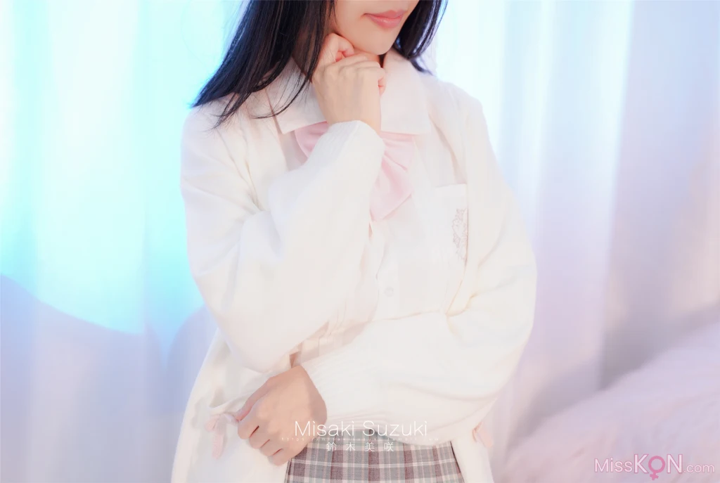Coser@铃木美咲 (Misaki Suzuki): 白丝JK (50 photos )