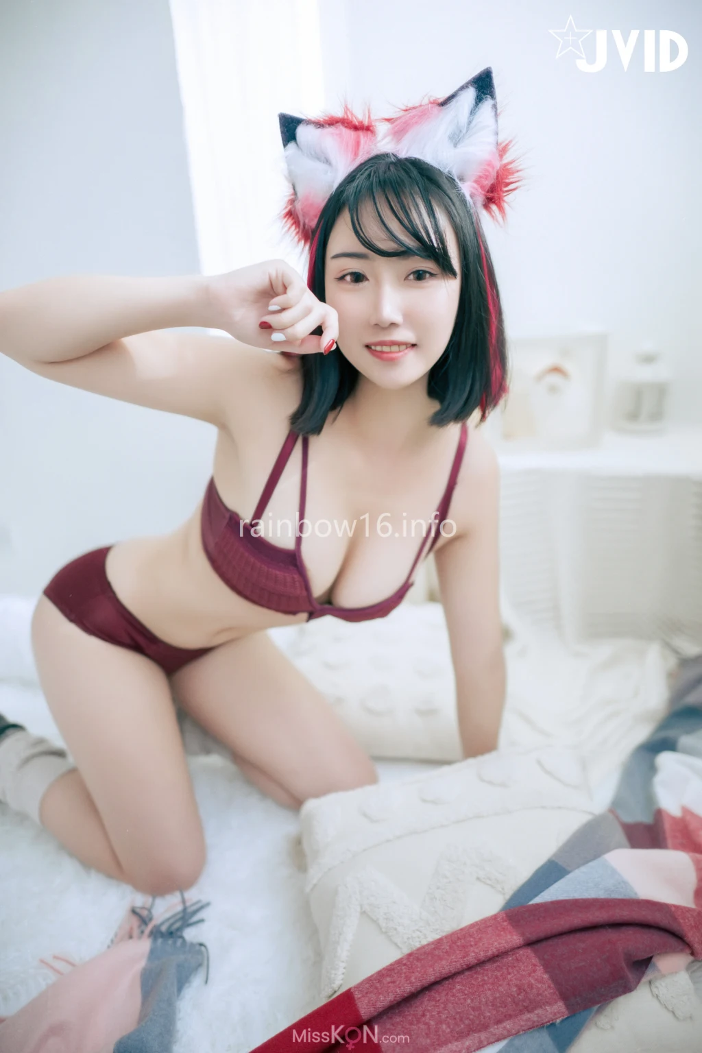[JVID] 叶思敏: 渴望被肆意玩弄の魅狐 (226 photos )