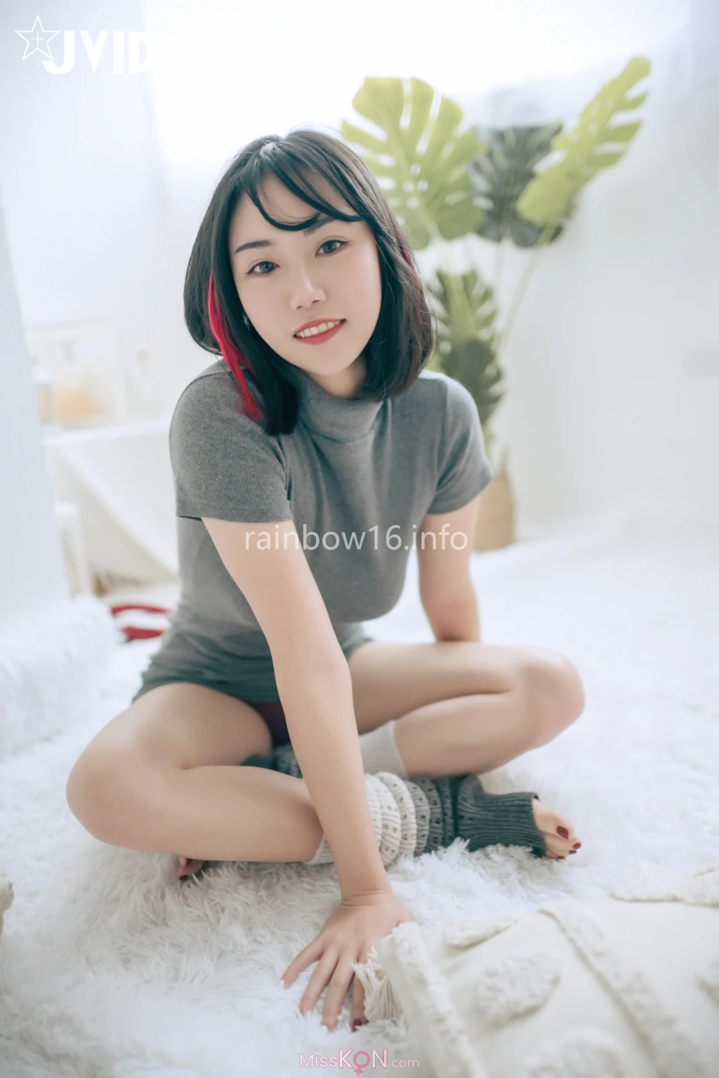 [JVID] 叶思敏: 渴望被肆意玩弄の魅狐 (226 photos )