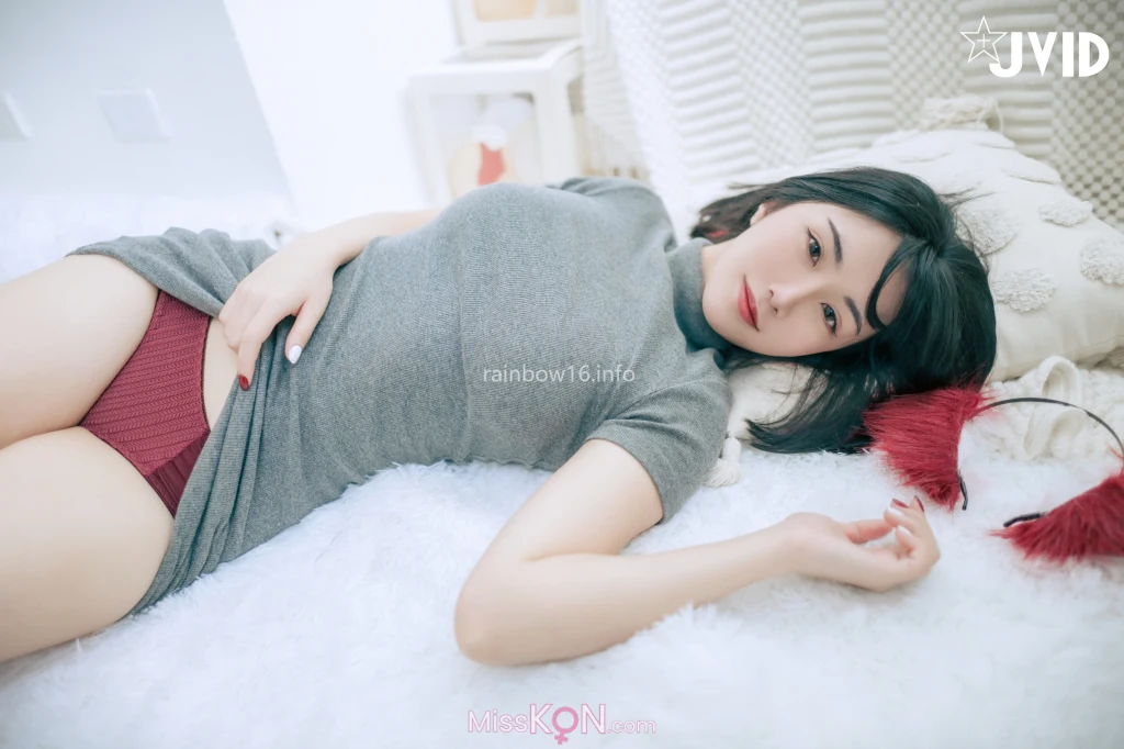 [JVID] 叶思敏: 渴望被肆意玩弄の魅狐 (226 photos )
