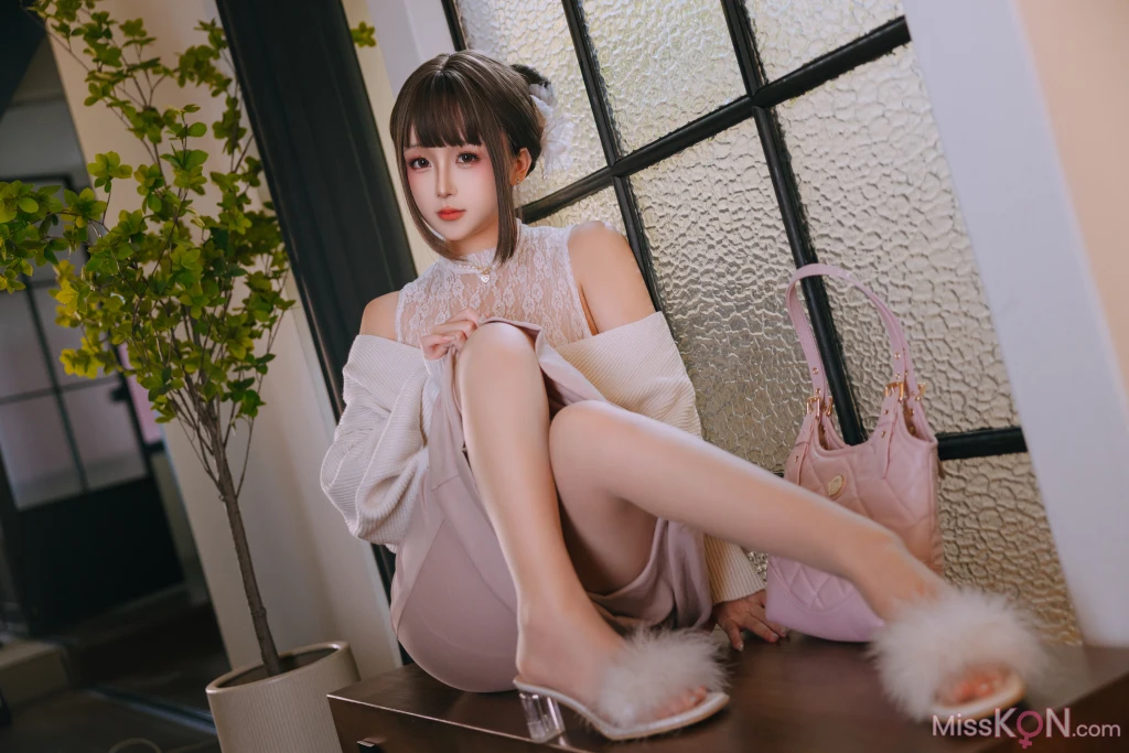 Coser@日奈娇: 下属的太太 (209 photos )