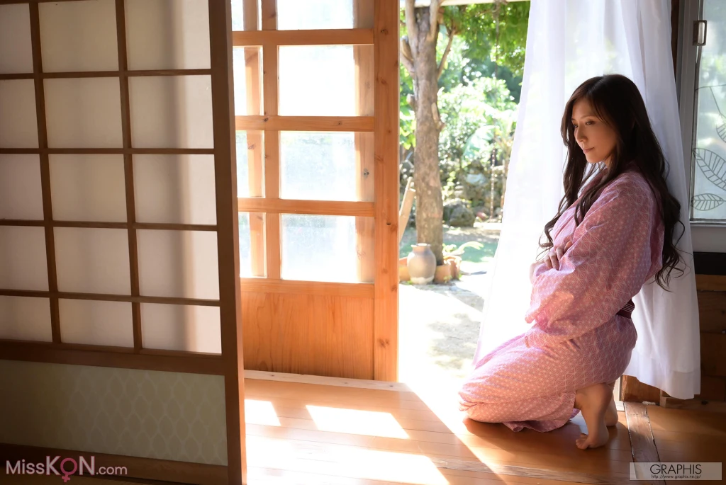 [JP] Shiina Yuna (椎名ゆな): [Graphis Gals] Reunion (141 photos)