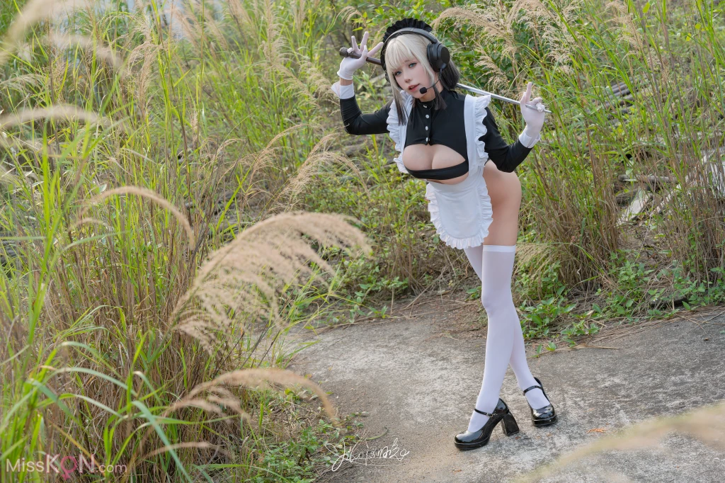 Coser@黏黏团子兔: 10月作品 战斗女仆 动感光波 (77 photos )