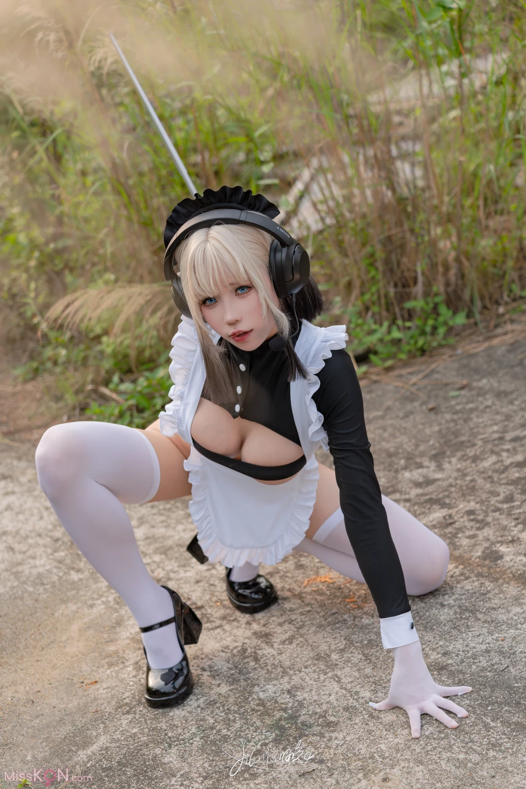 Coser@黏黏团子兔: 10月作品 战斗女仆 动感光波 (77 photos )