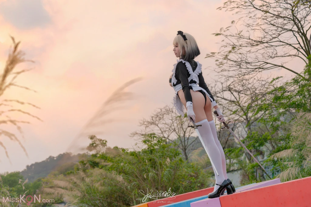 Coser@黏黏团子兔: 10月作品 战斗女仆 动感光波 (77 photos )
