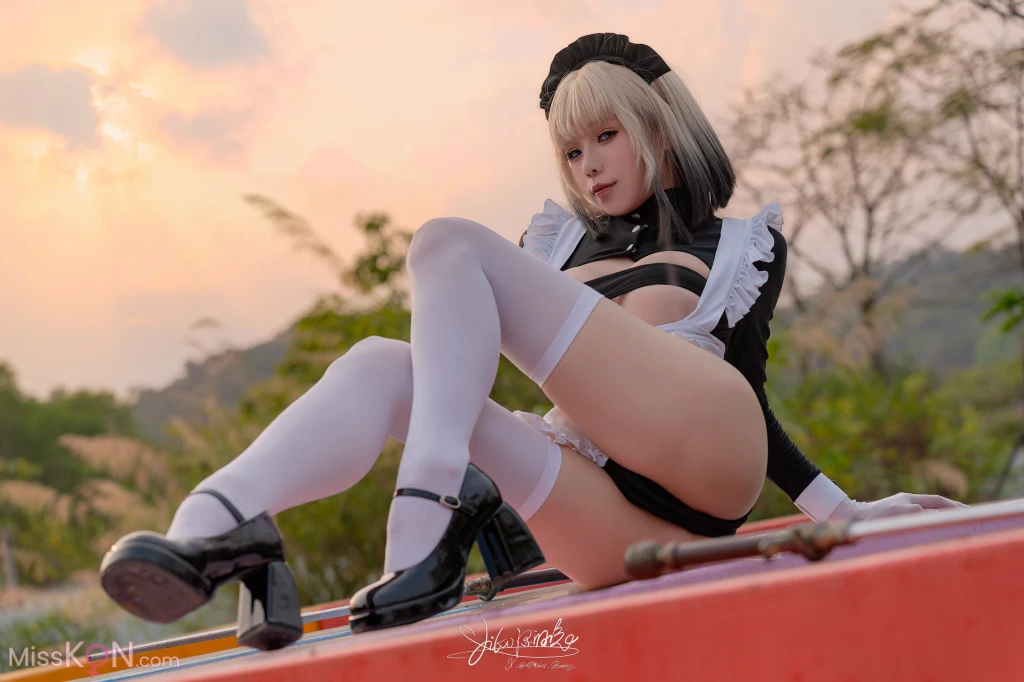 Coser@黏黏团子兔: 10月作品 战斗女仆 动感光波 (77 photos )