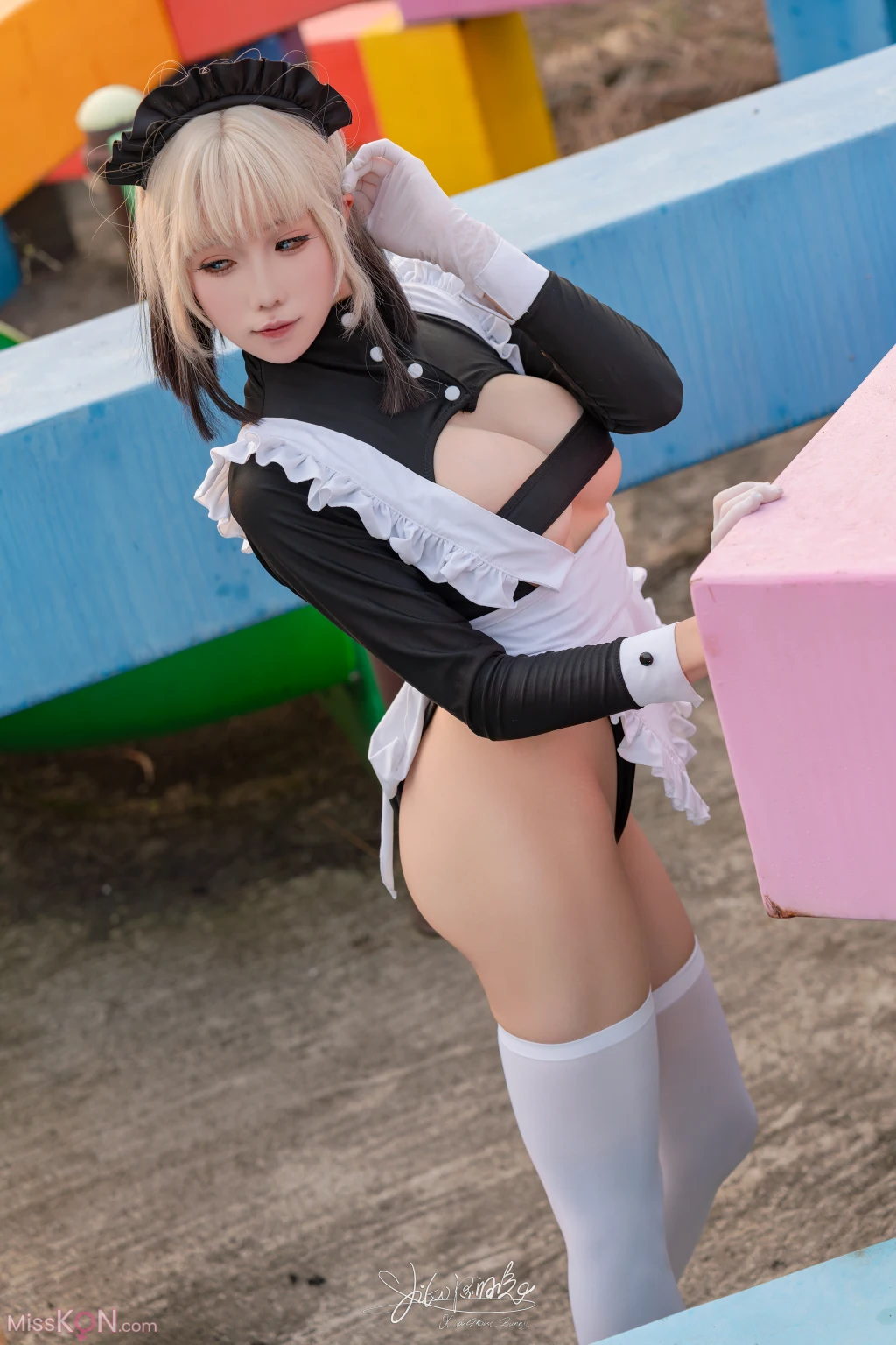 Coser@黏黏团子兔: 10月作品 战斗女仆 动感光波 (77 photos )