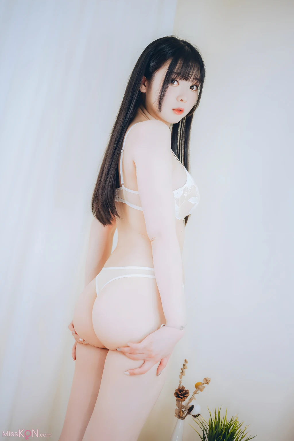 Coser@霜月shimo:「DL版写真集」週末彼女 (101 photos)