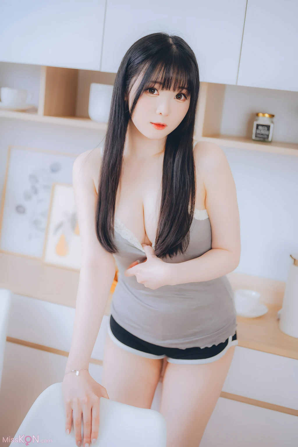Coser@霜月shimo:「DL版写真集」週末彼女 (101 photos)