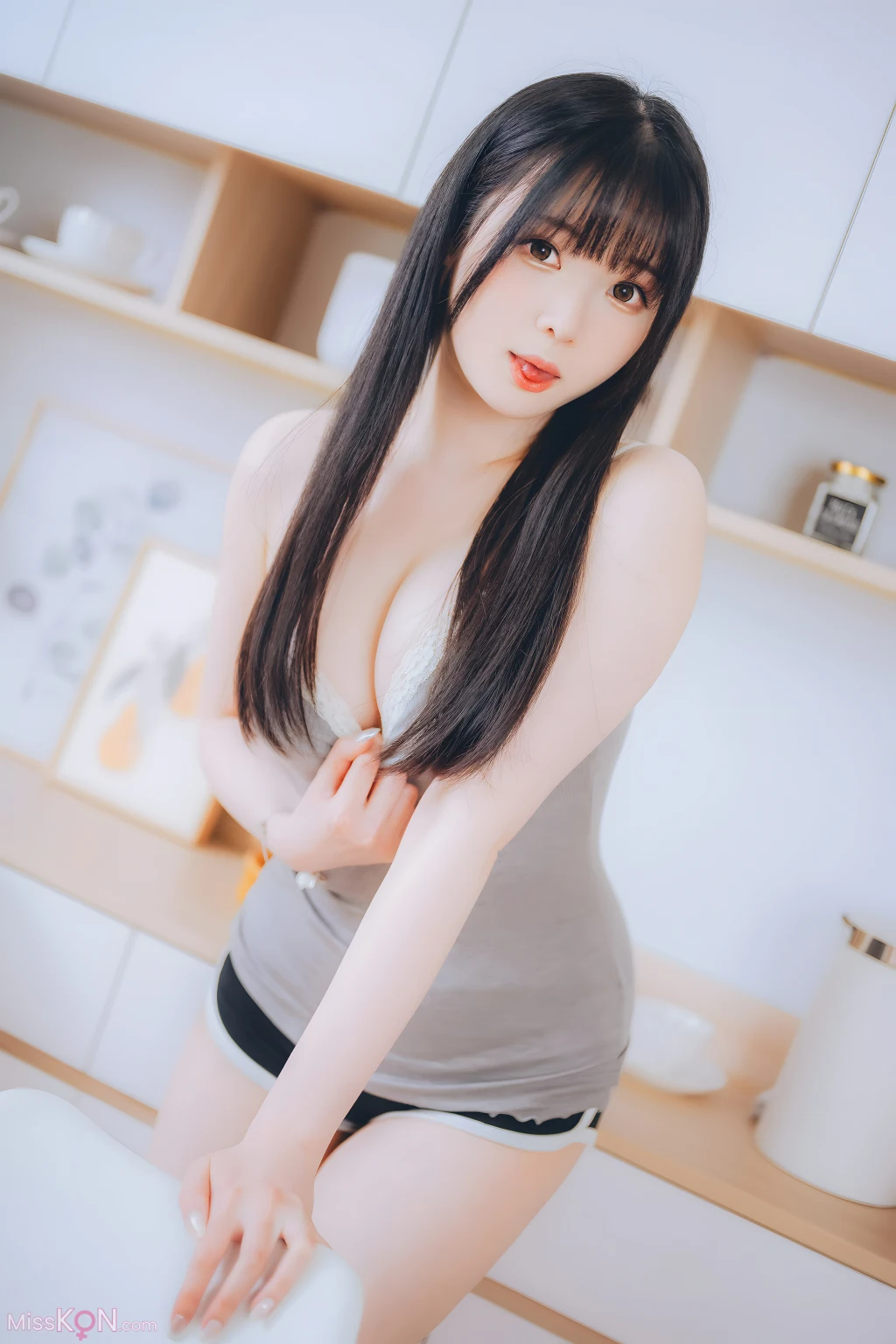 Coser@霜月shimo:「DL版写真集」週末彼女 (101 photos)